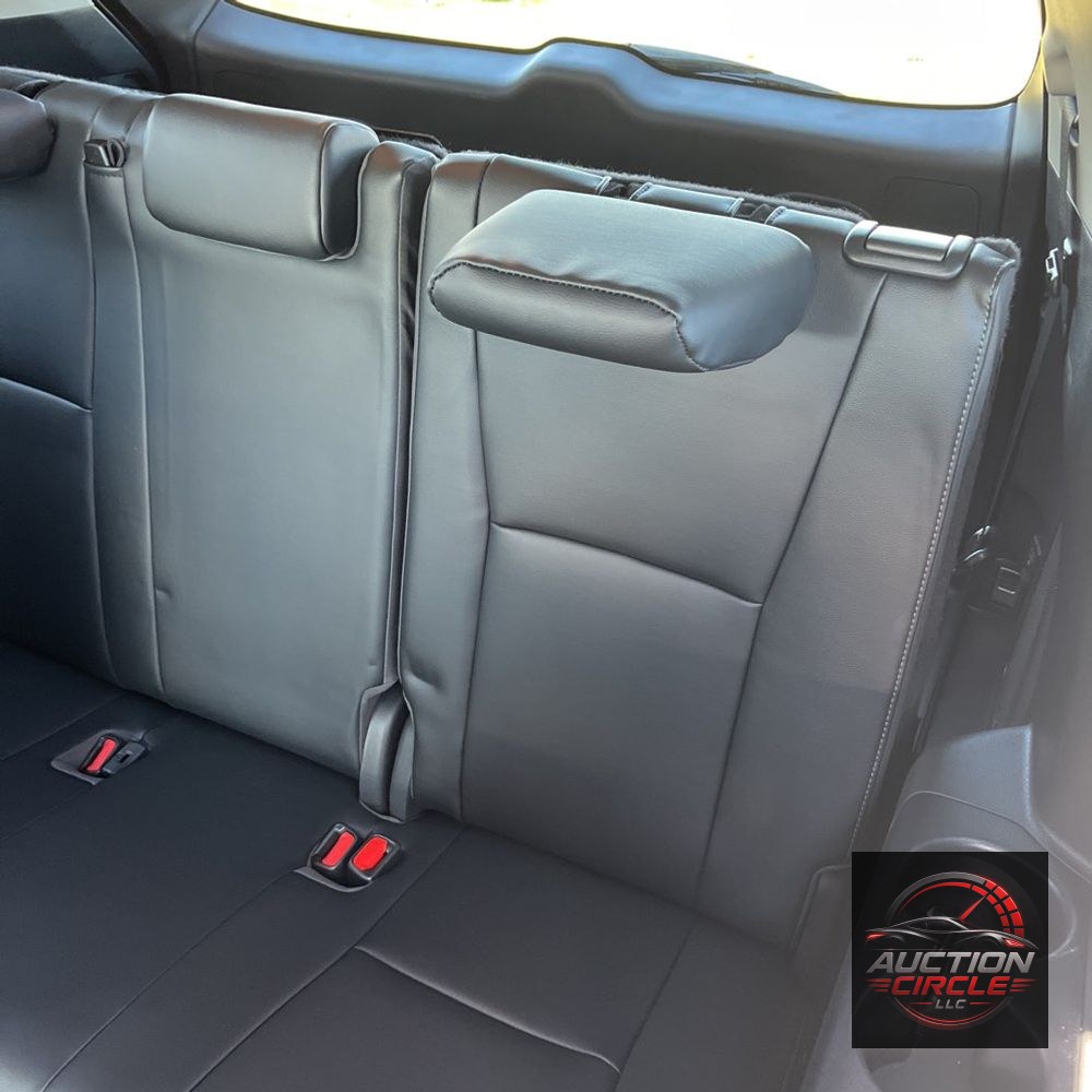 2023 Toyota Highlander Hybrid Platinum
