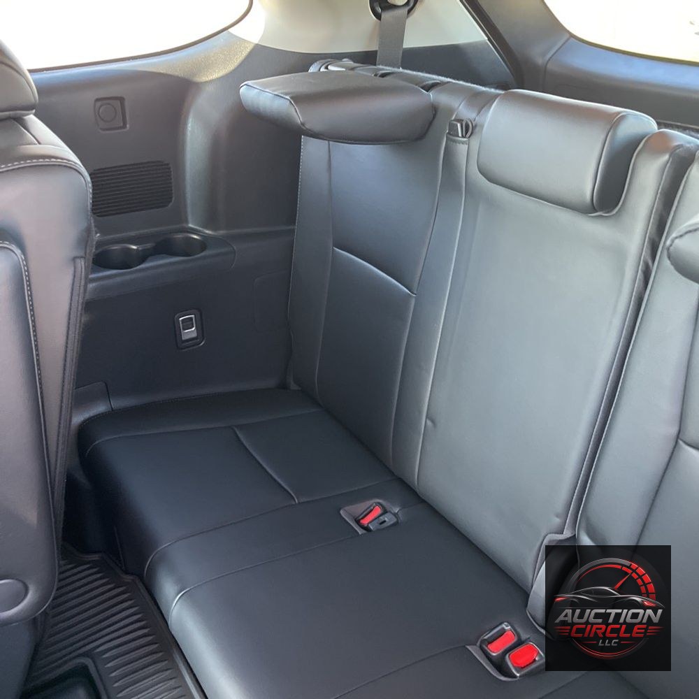 2023 Toyota Highlander Hybrid Platinum