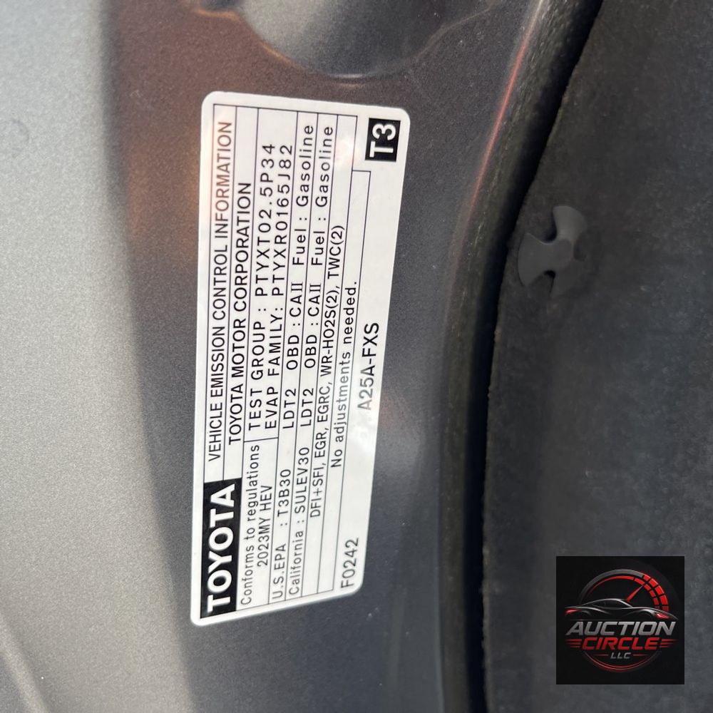 2023 Toyota Highlander Hybrid Platinum