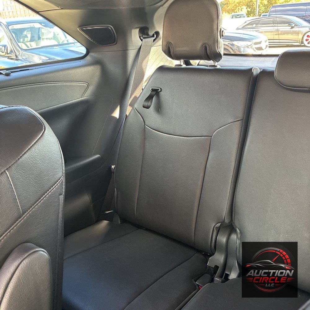 2025 Toyota Sienna Platinum 7-Passenger