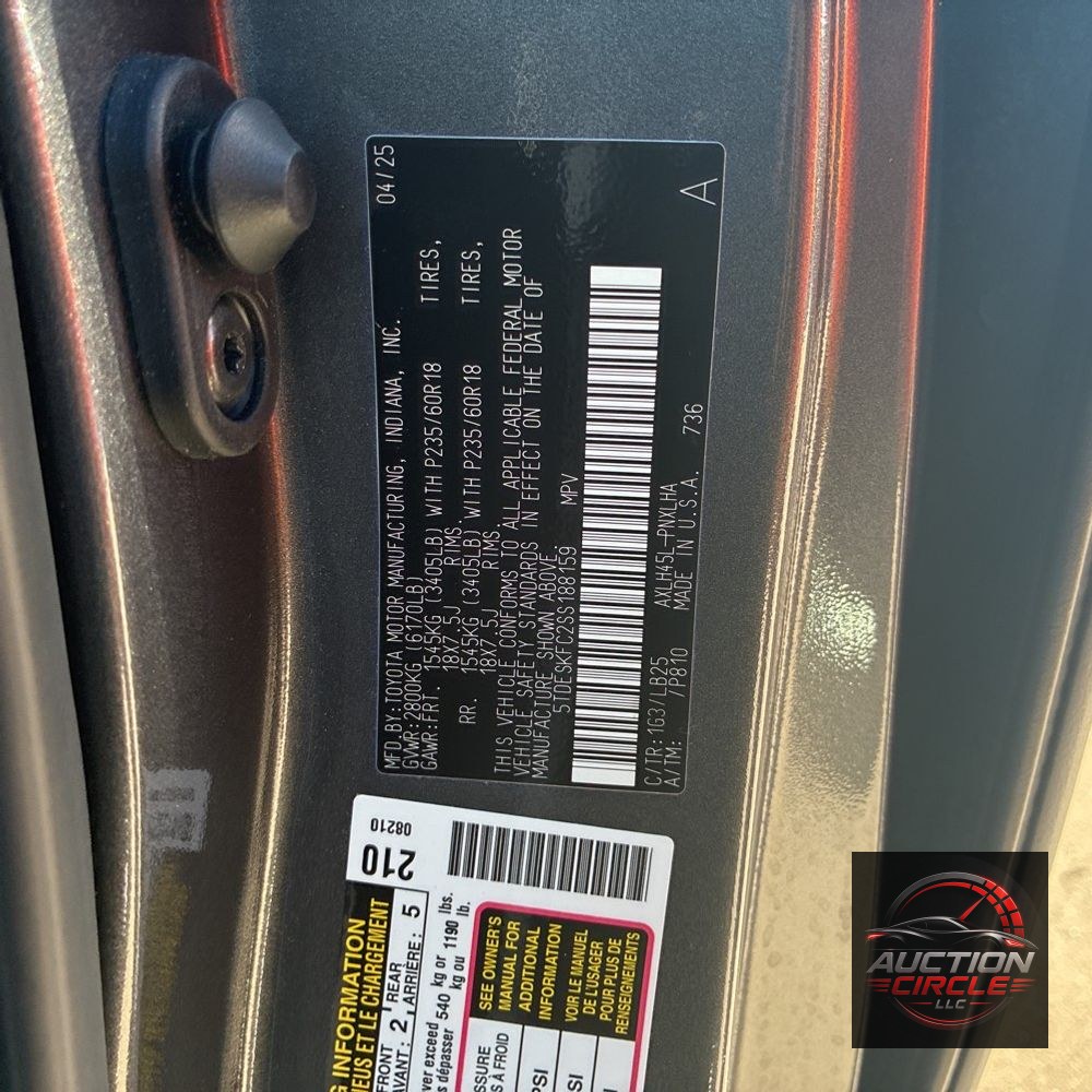 2025 Toyota Sienna Platinum 7-Passenger
