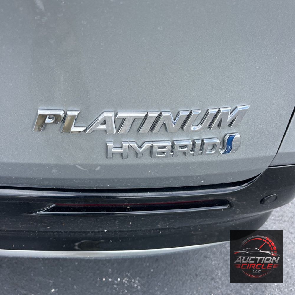 2024 Toyota Sienna Platinum 7-Passenger