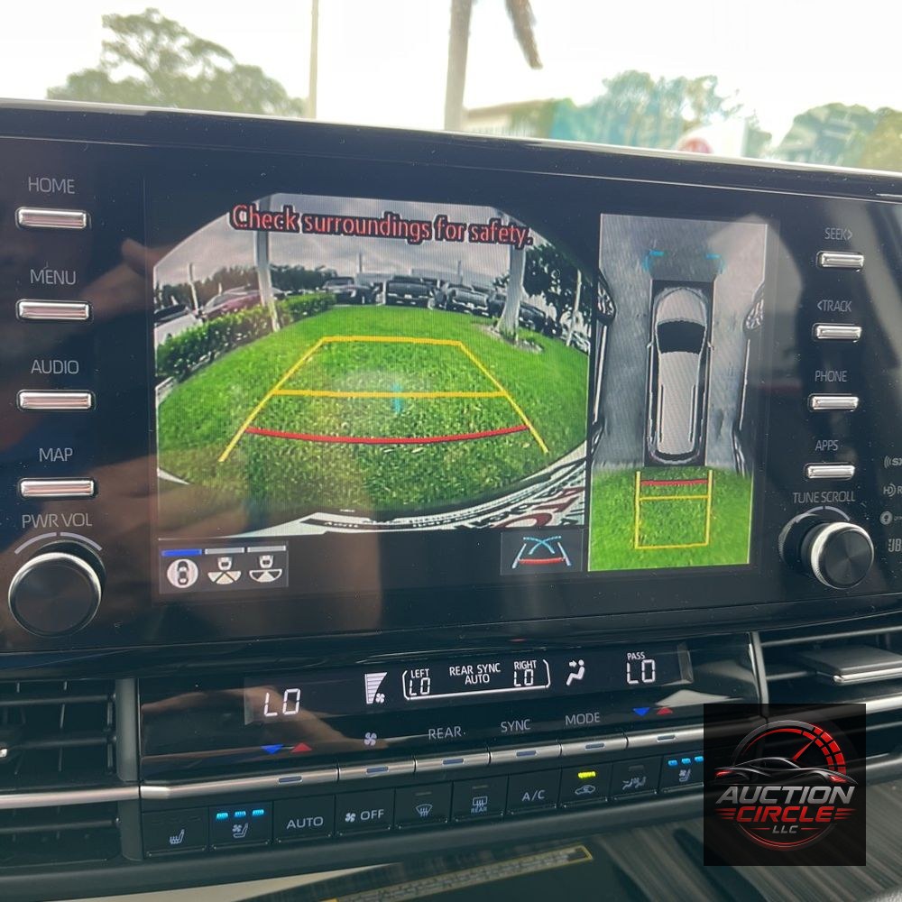 2024 Toyota Sienna Platinum 7-Passenger