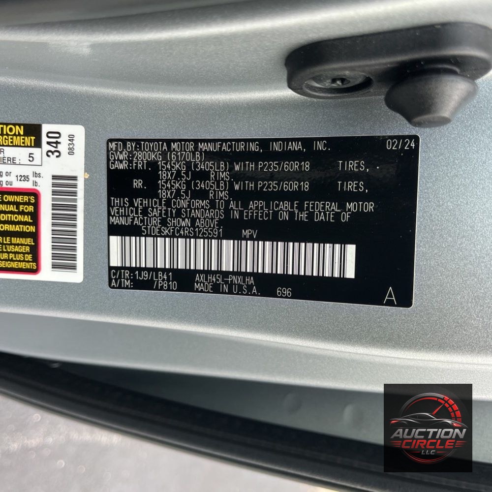 2024 Toyota Sienna Platinum 7-Passenger
