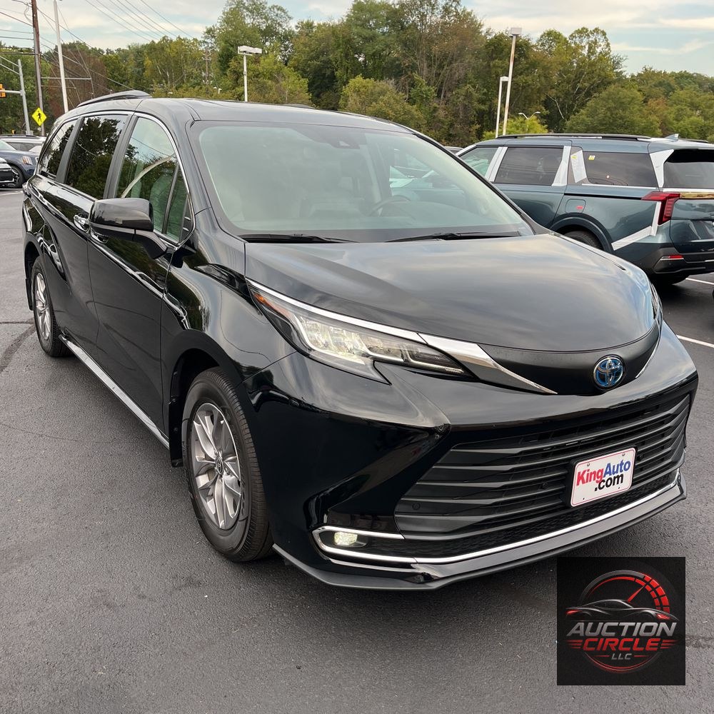 2023 Toyota Sienna XLE 7-Passenger