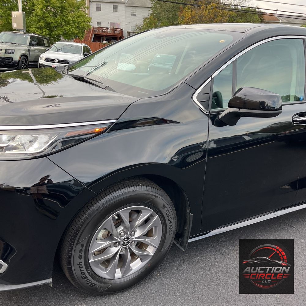 2023 Toyota Sienna XLE 7-Passenger
