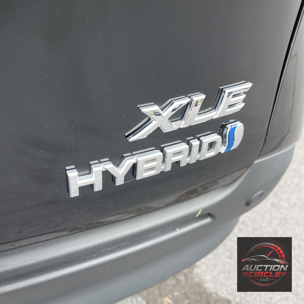 2023 Toyota Sienna XLE 7-Passenger