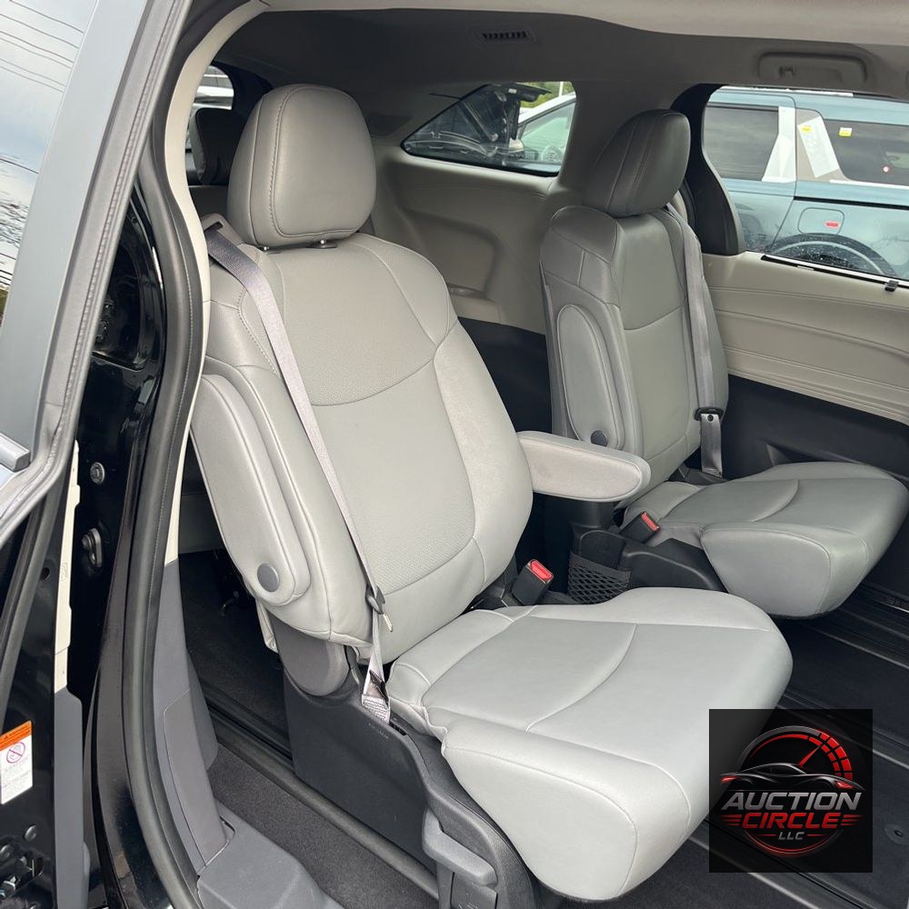 2023 Toyota Sienna XLE 7-Passenger