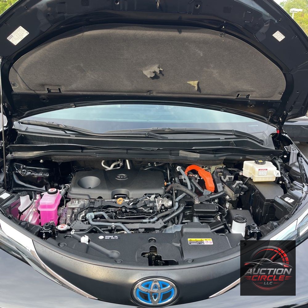 2023 Toyota Sienna XLE 7-Passenger