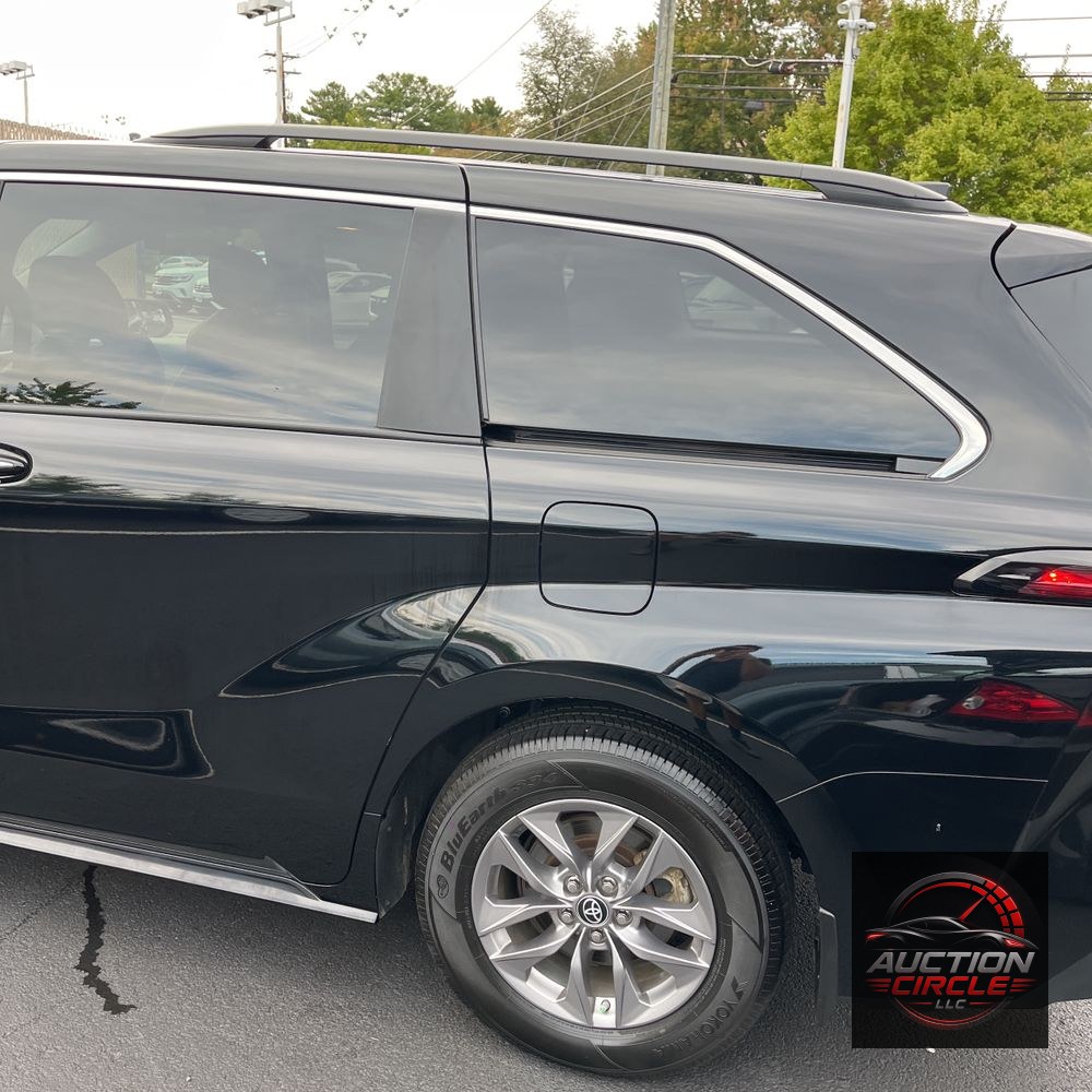 2023 Toyota Sienna XLE 7-Passenger