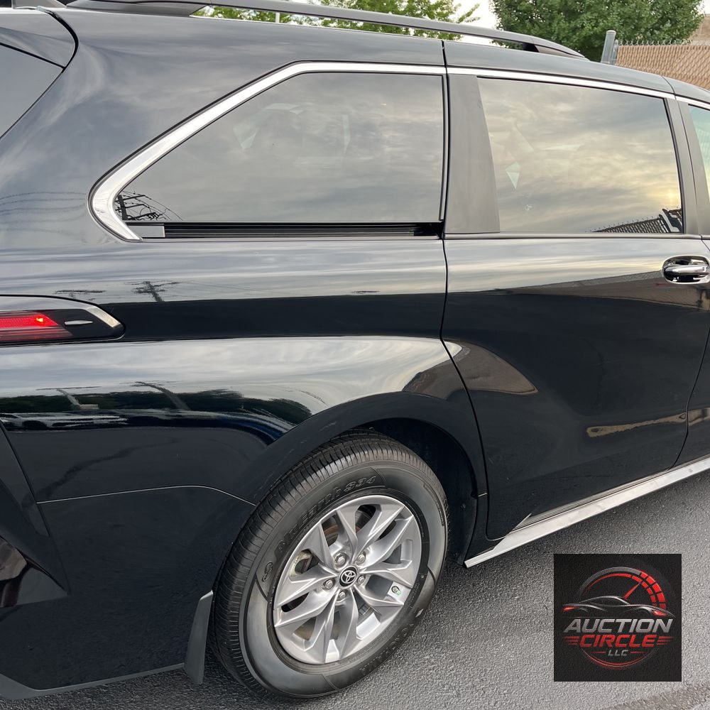 2023 Toyota Sienna XLE 7-Passenger