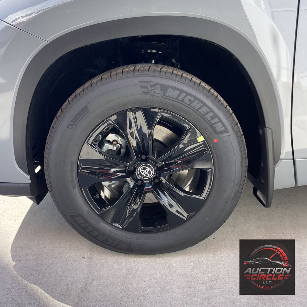 2025 Toyota Highlander Hybrid XLE Nightshade