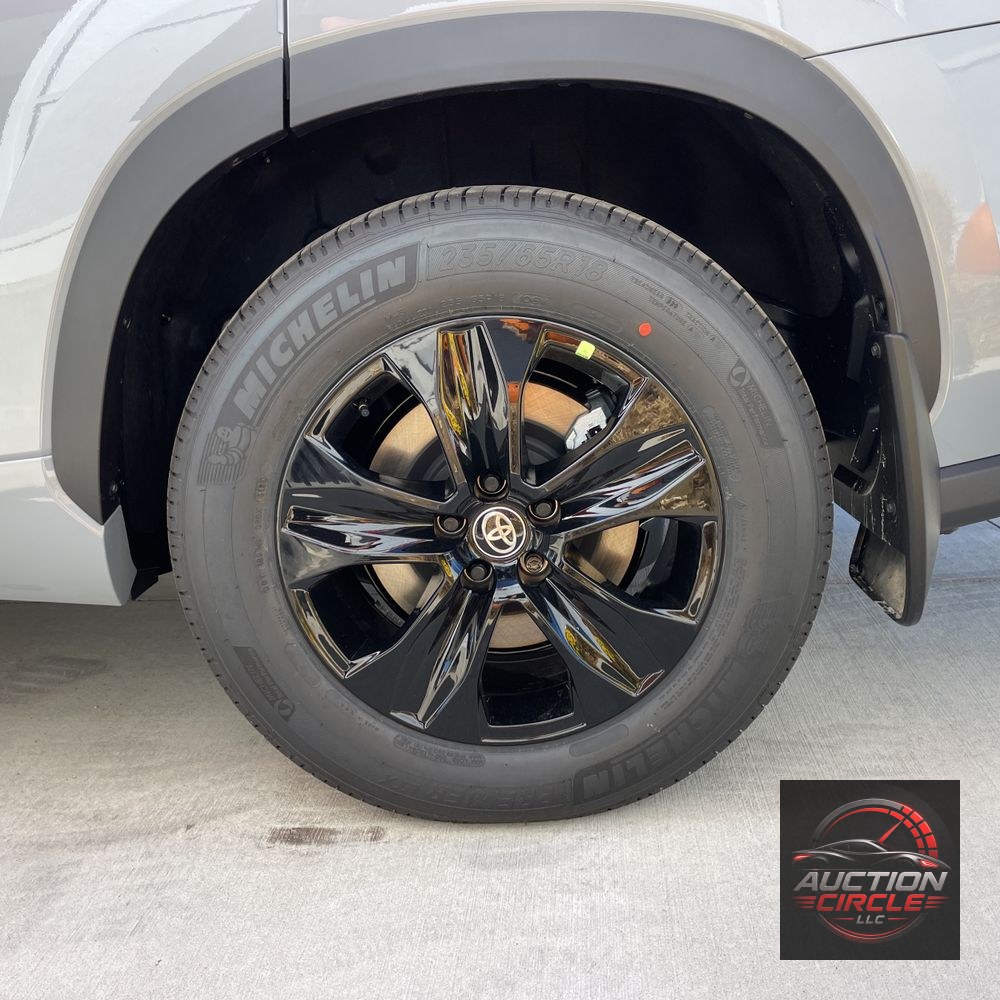 2025 Toyota Highlander Hybrid XLE Nightshade