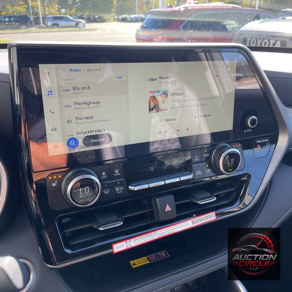 2025 Toyota Highlander Hybrid XLE Nightshade