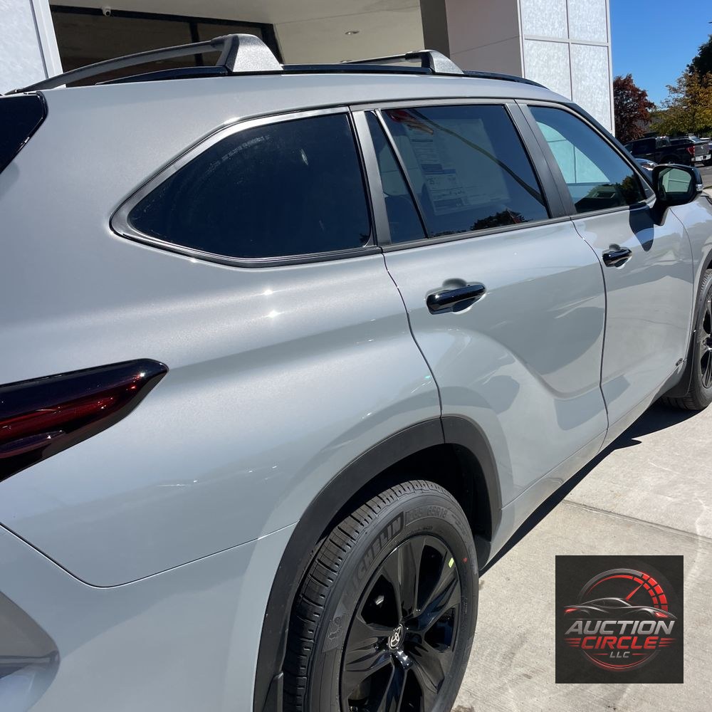2025 Toyota Highlander Hybrid XLE Nightshade