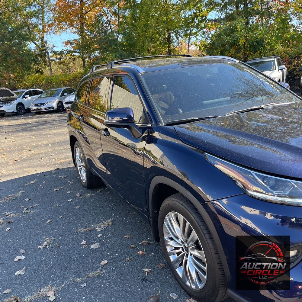 2025 Toyota Highlander Platinum