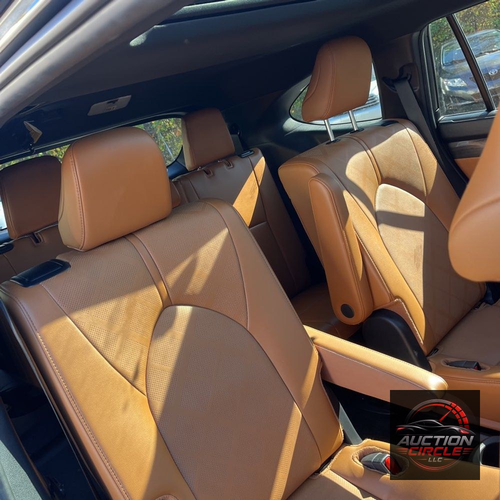 2025 Toyota Highlander Platinum