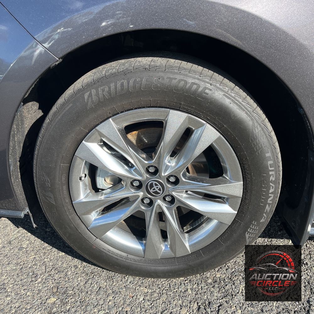 2023 Toyota Sienna Limited 7-Passenger