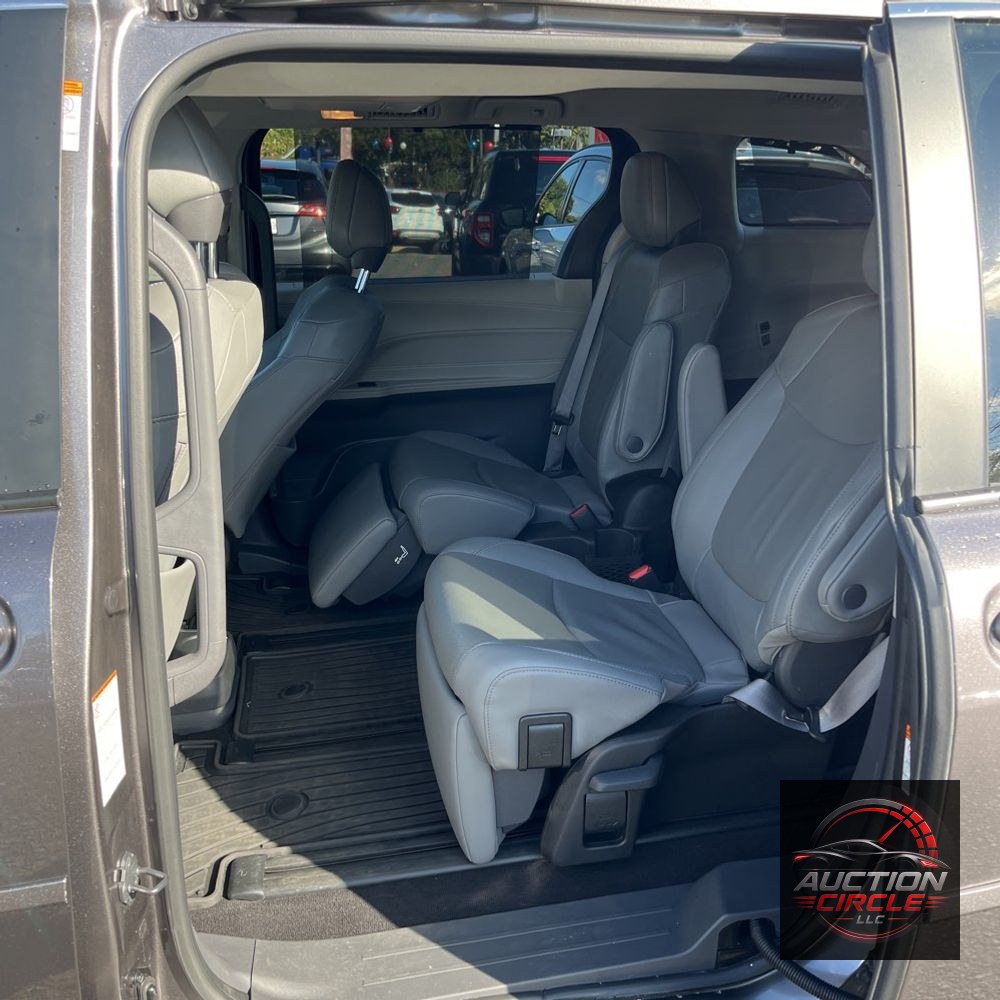 2023 Toyota Sienna Limited 7-Passenger