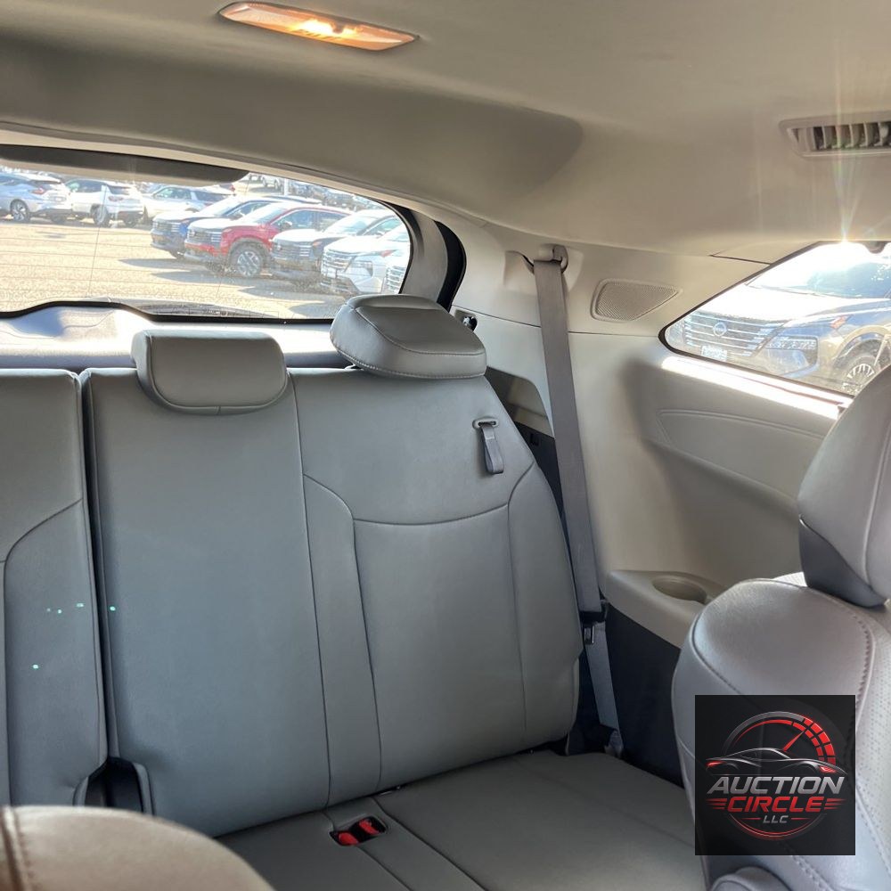 2023 Toyota Sienna Limited 7-Passenger