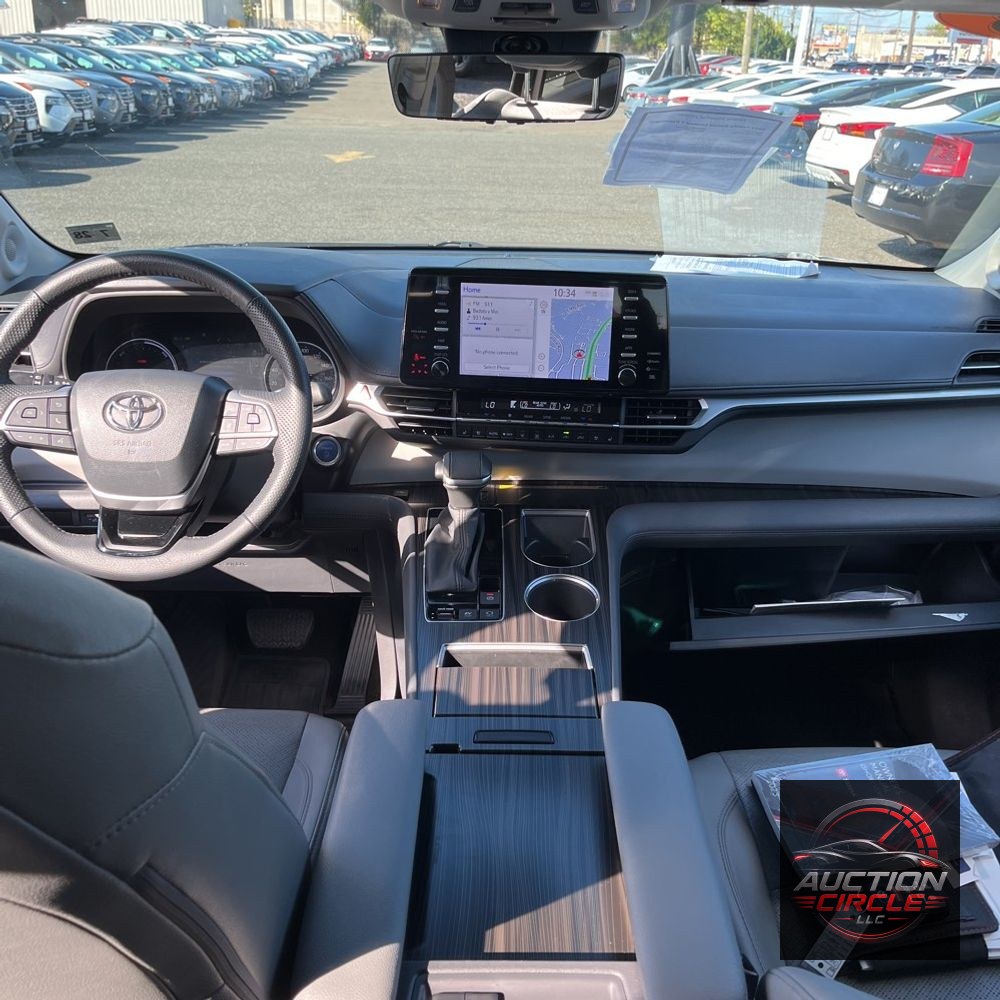 2023 Toyota Sienna Limited 7-Passenger