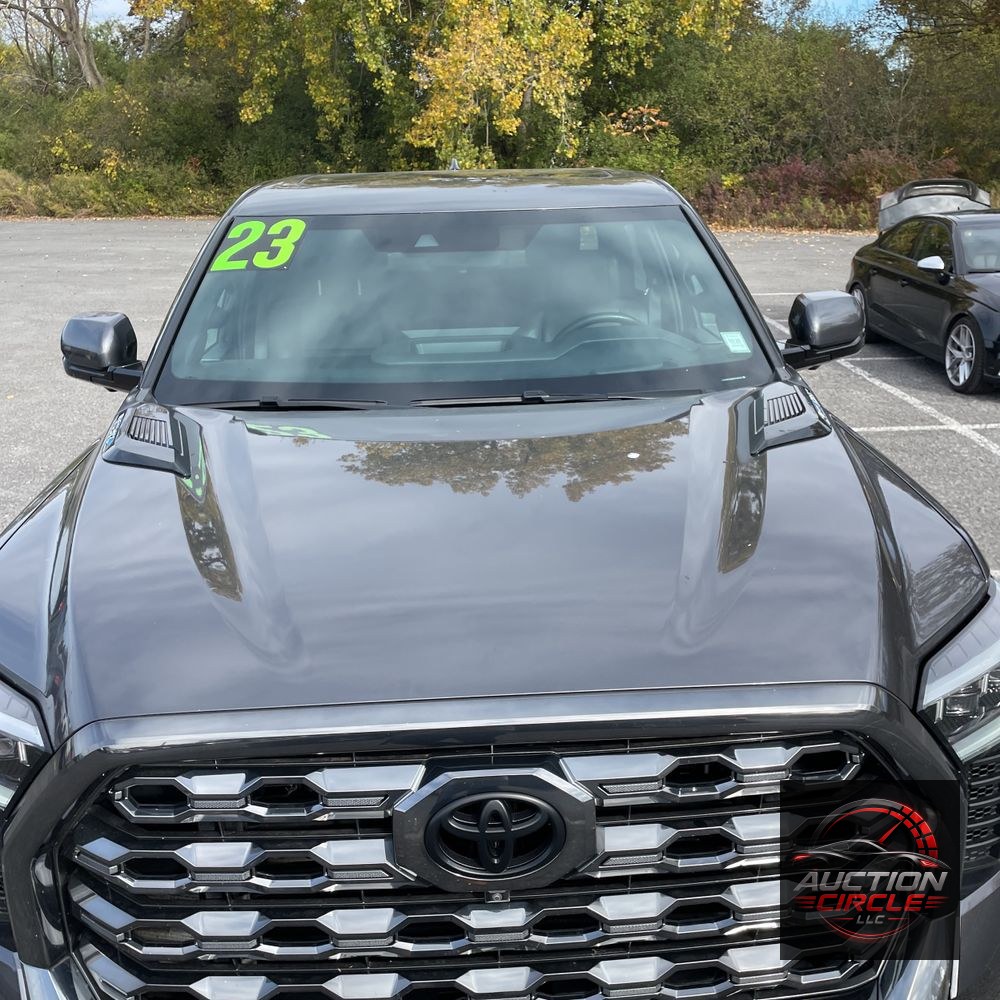 2023 Toyota Tundra Platinum HV