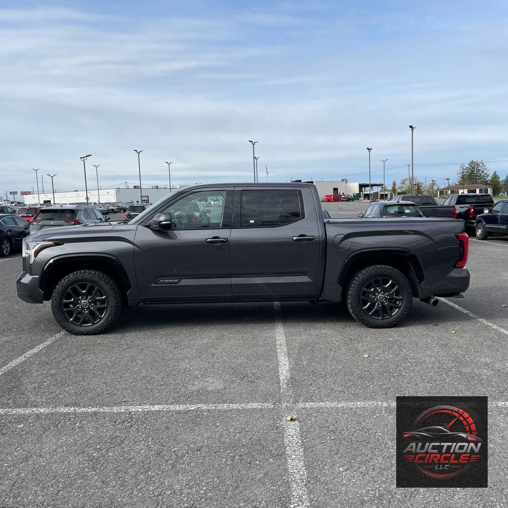 2023 Toyota Tundra Platinum HV