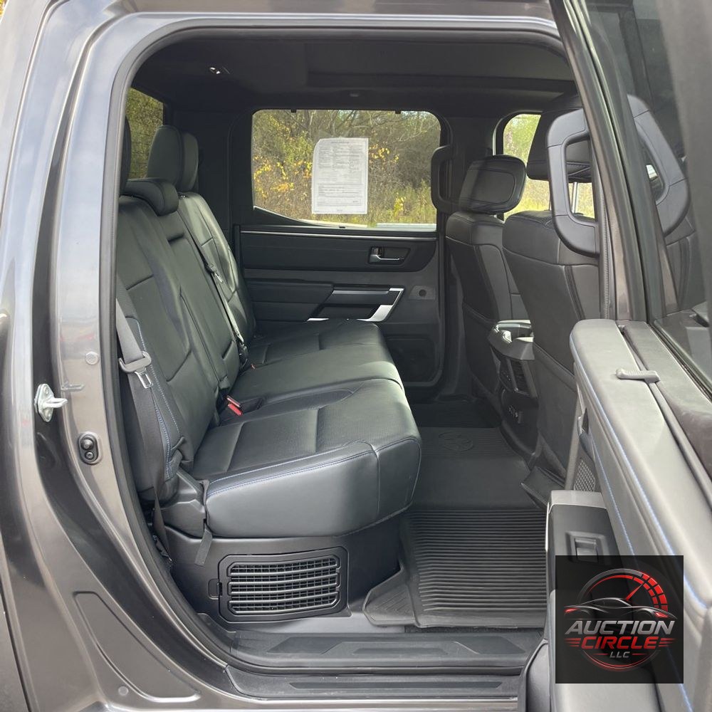 2023 Toyota Tundra Platinum HV
