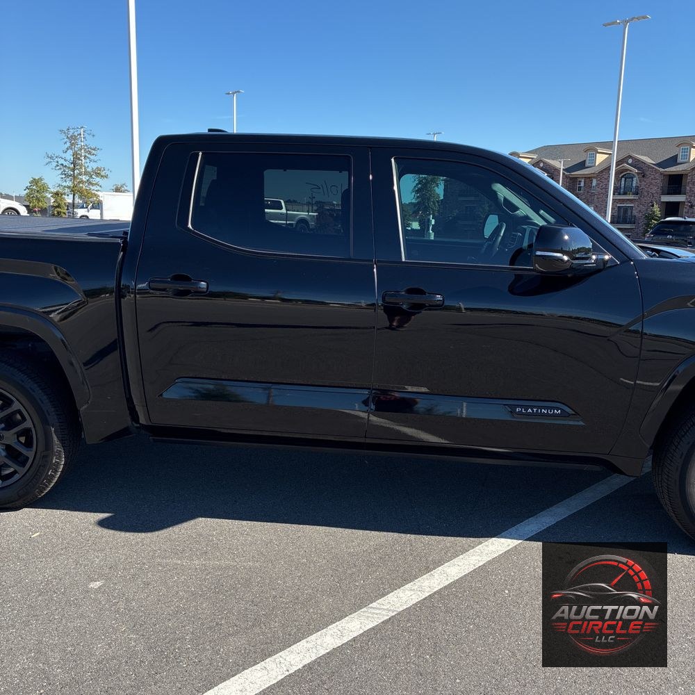 2023 Toyota Tundra Platinum HV