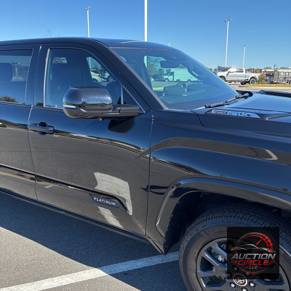 2023 Toyota Tundra Platinum HV