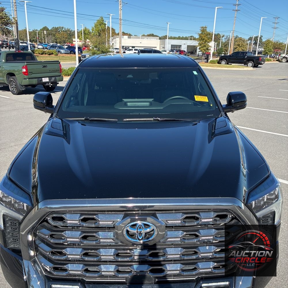 2023 Toyota Tundra Platinum HV