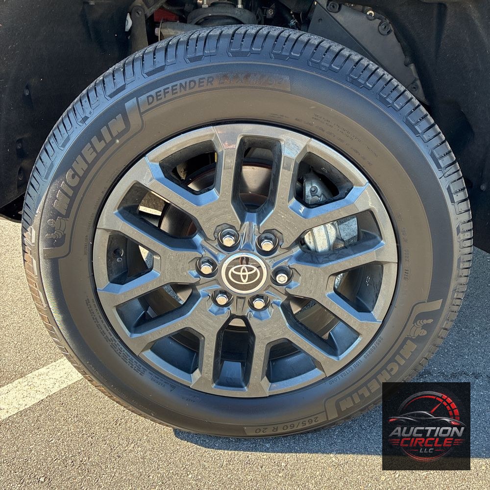 2023 Toyota Tundra Platinum HV
