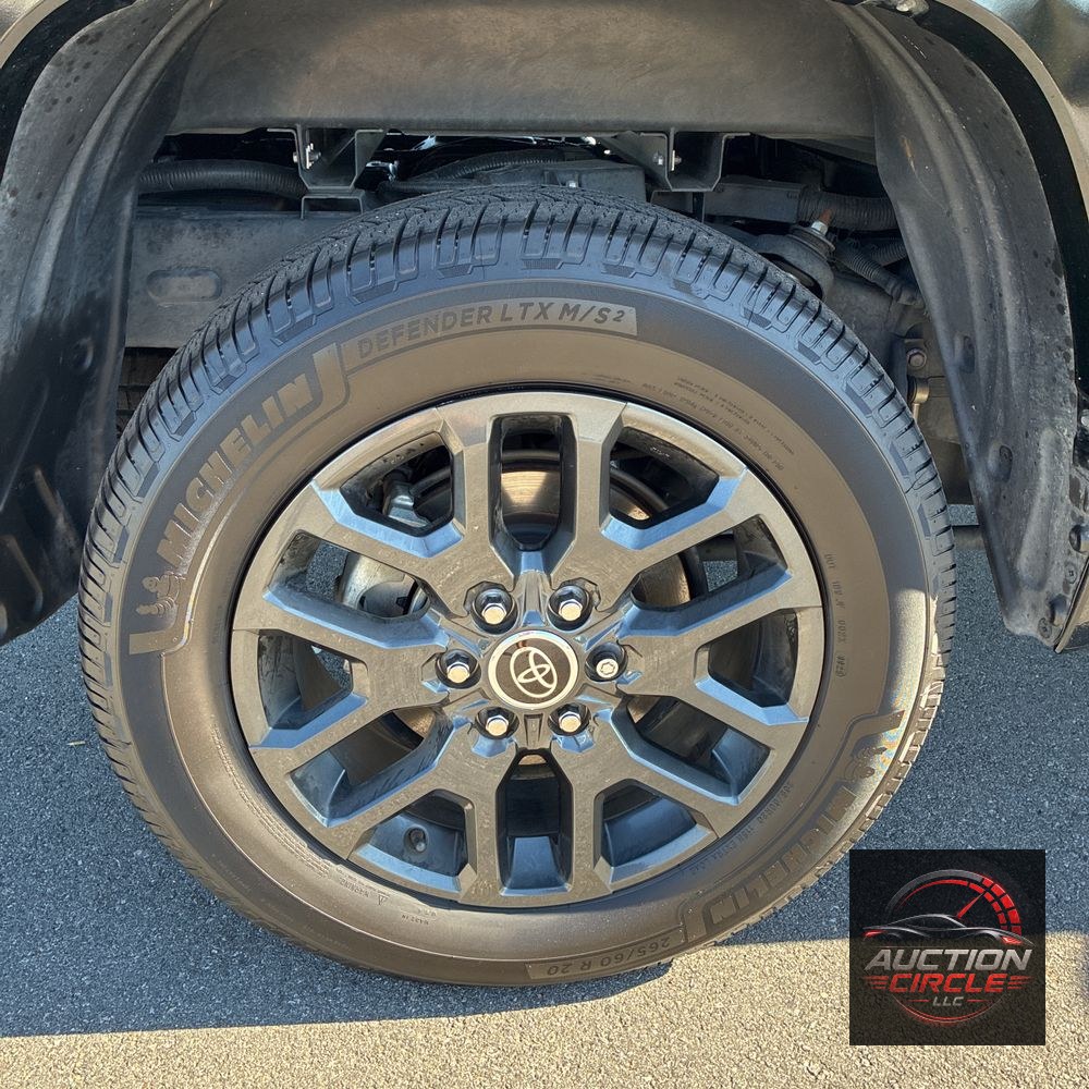 2023 Toyota Tundra Platinum HV