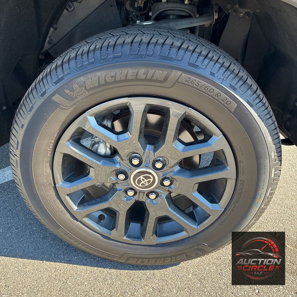 2023 Toyota Tundra Platinum HV