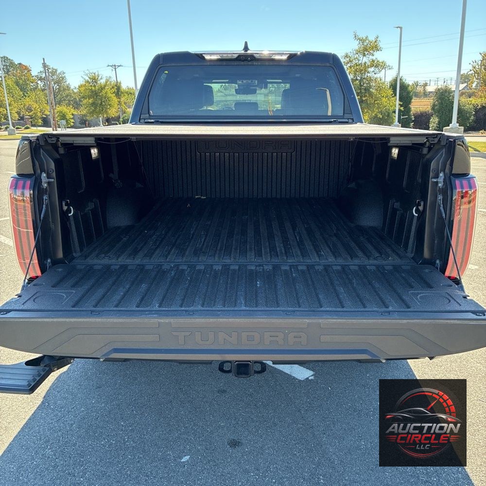 2023 Toyota Tundra Platinum HV