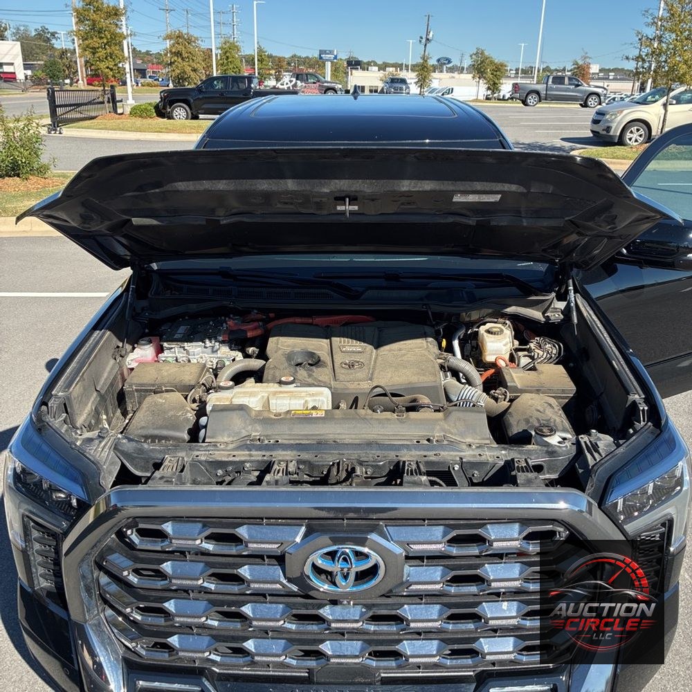 2023 Toyota Tundra Platinum HV
