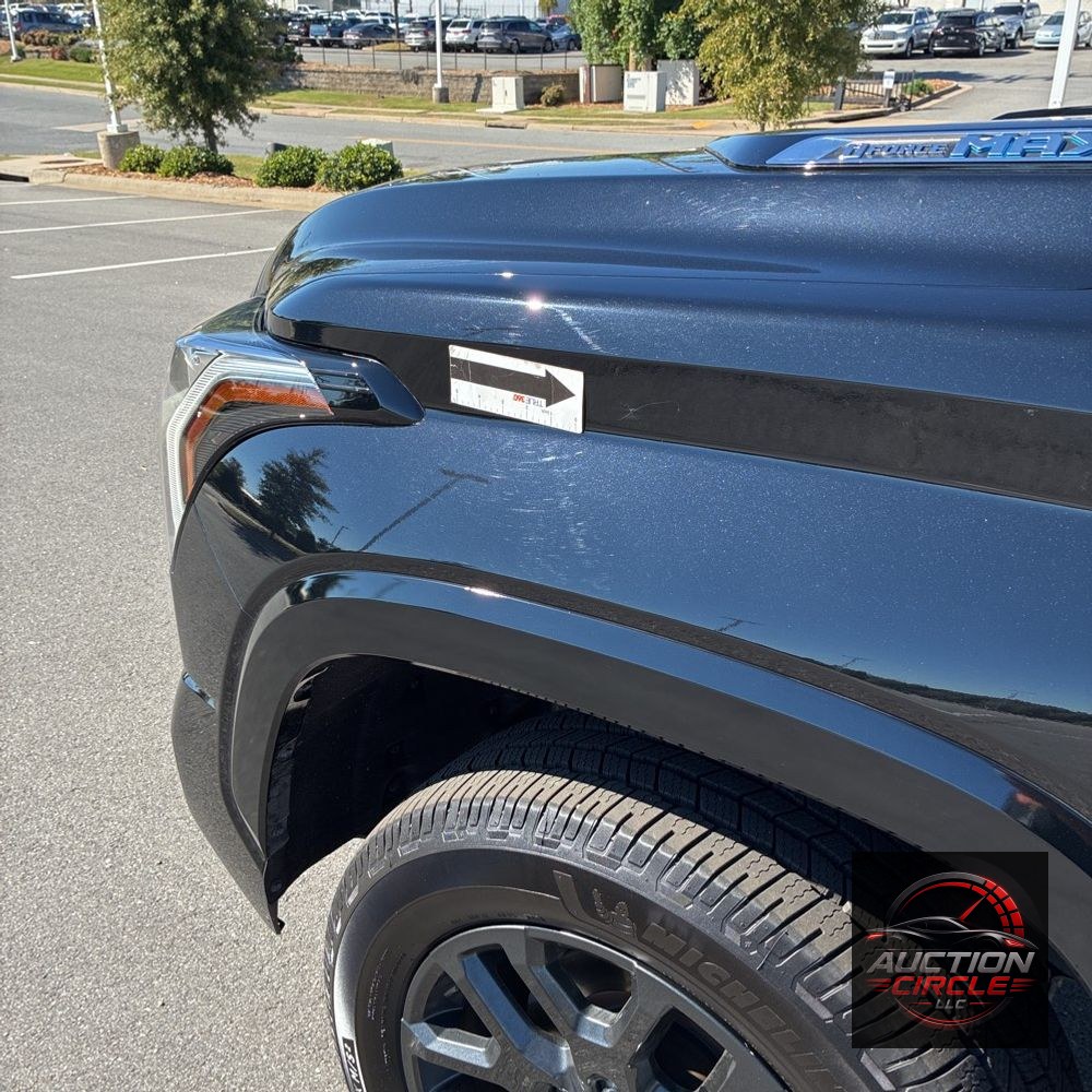 2023 Toyota Tundra Platinum HV