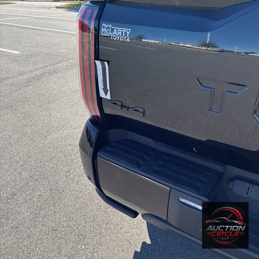 2023 Toyota Tundra Platinum HV