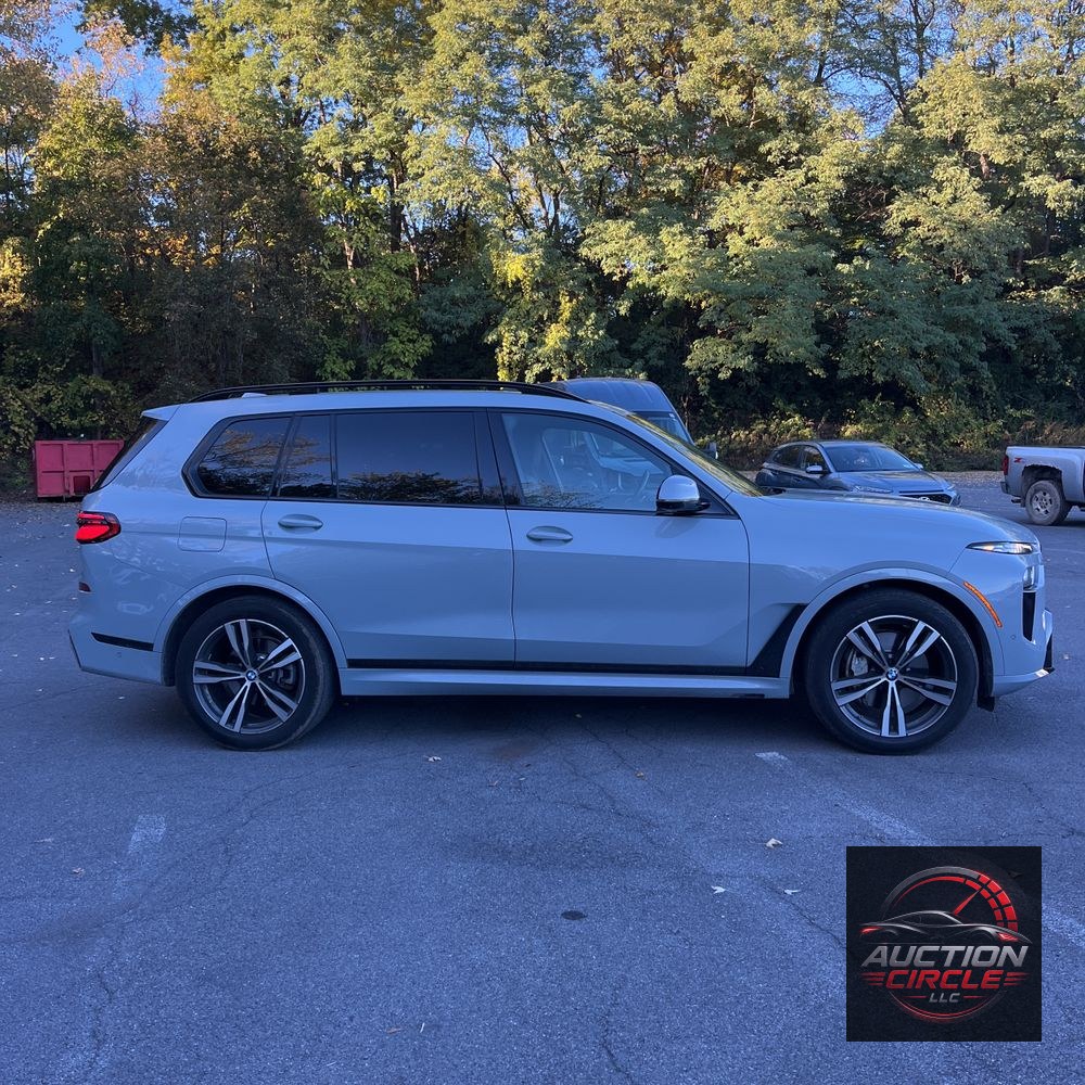 2025 BMW X7 XDrive40i
