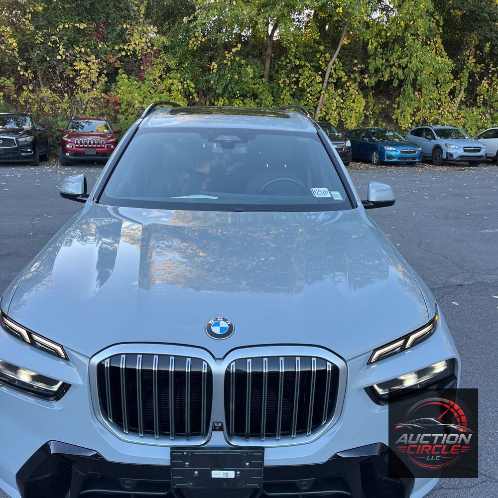 2025 BMW X7 XDrive40i