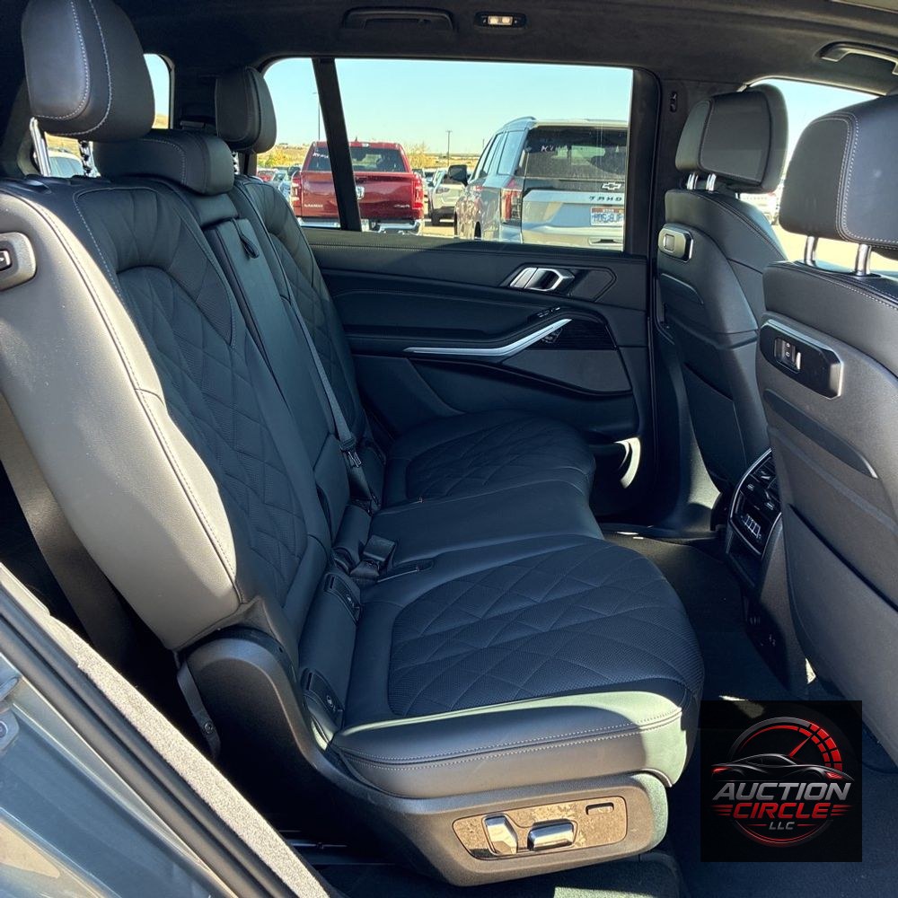 2025 BMW X7 XDrive40i