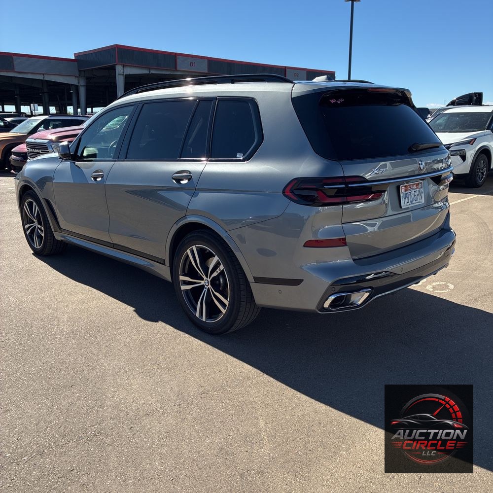 2025 BMW X7 XDrive40i