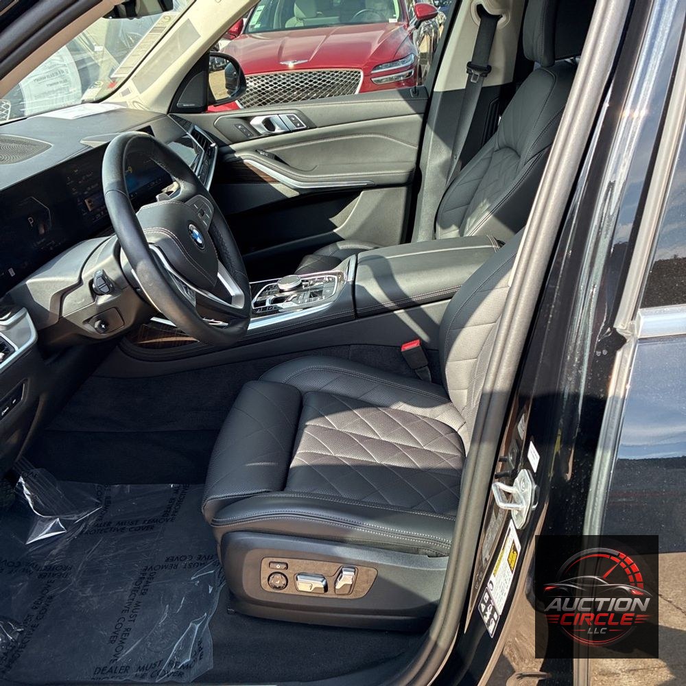 2025 BMW X7 XDrive40i