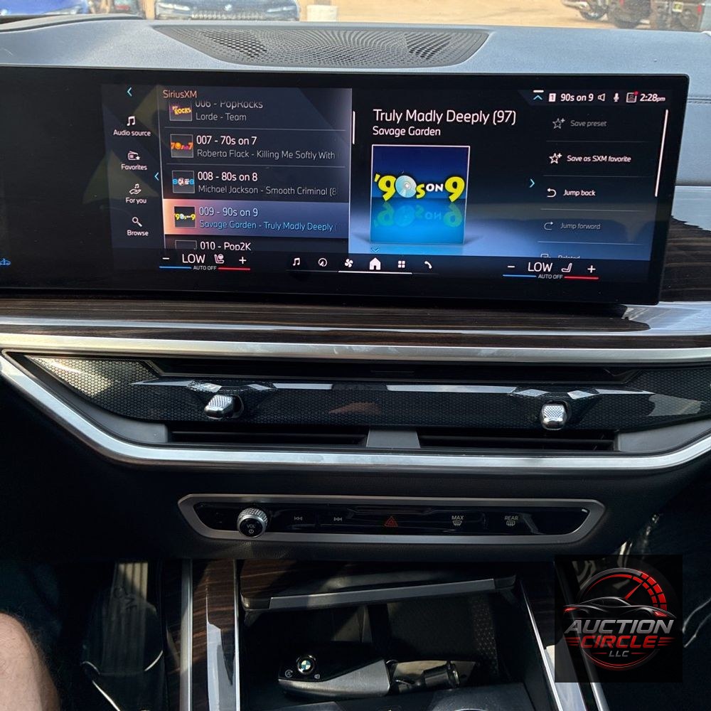 2025 BMW X7 XDrive40i