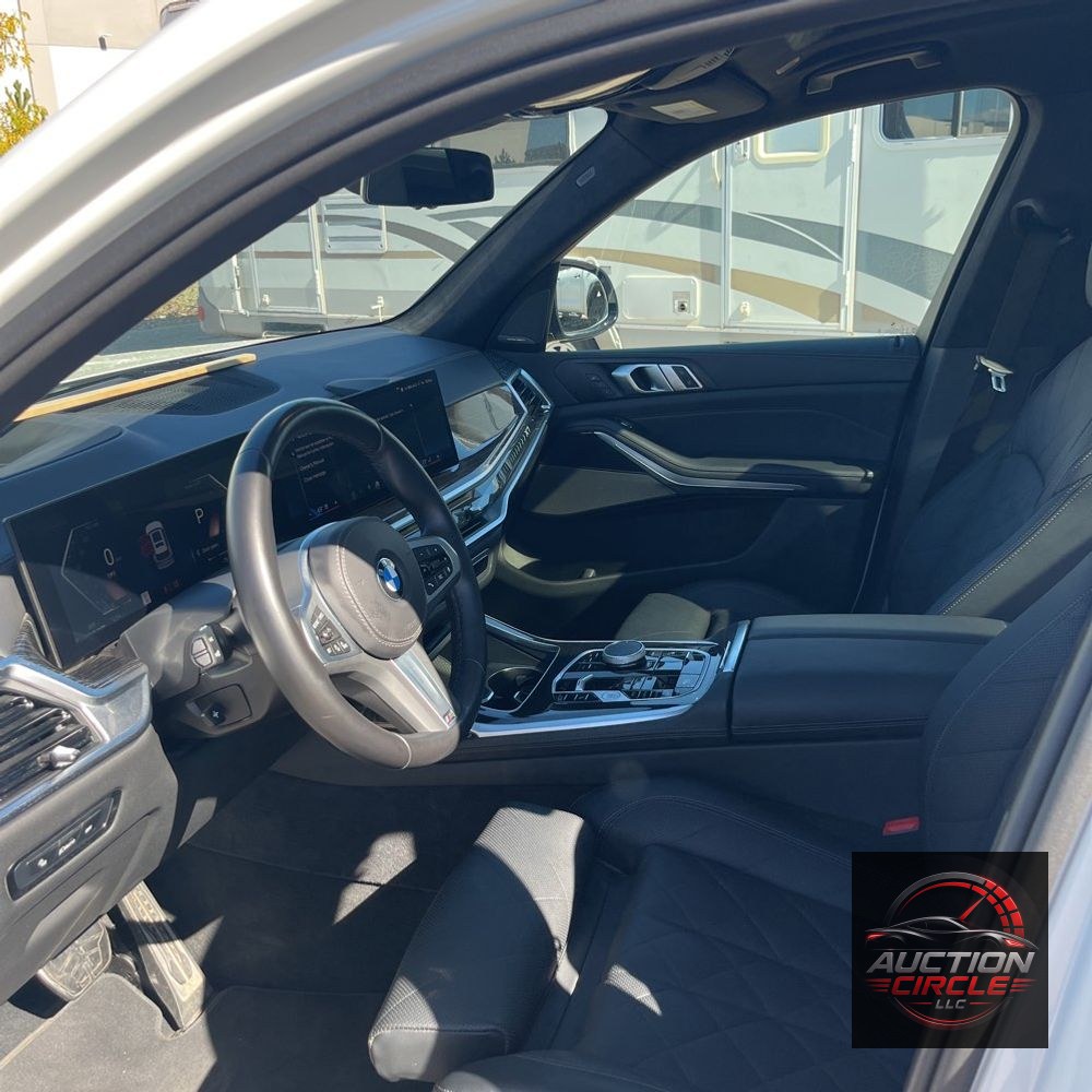 2025 BMW X7 XDrive40i