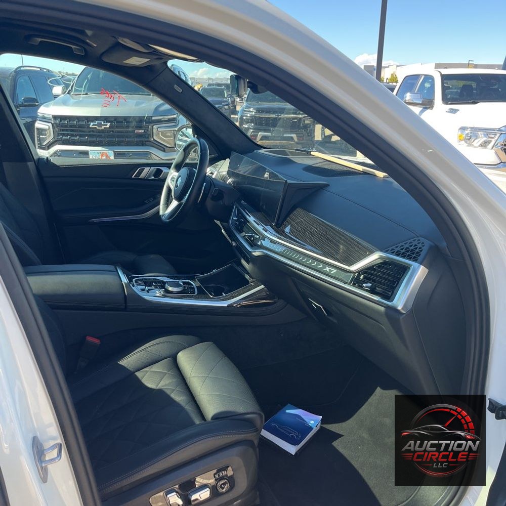2025 BMW X7 XDrive40i