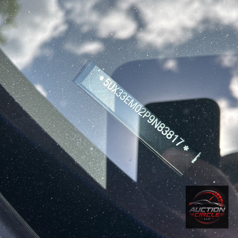 2023 BMW X7 M60i