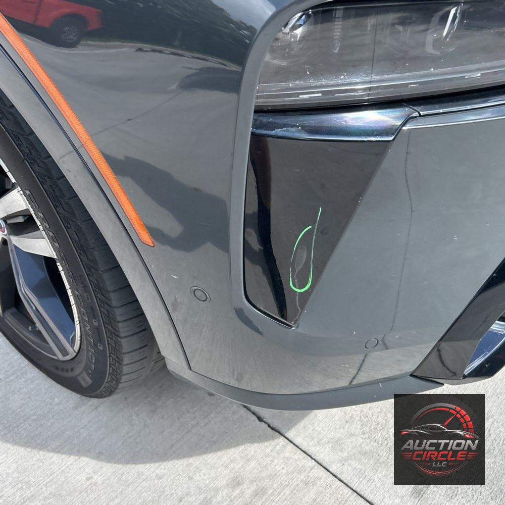2023 BMW X7 M60i