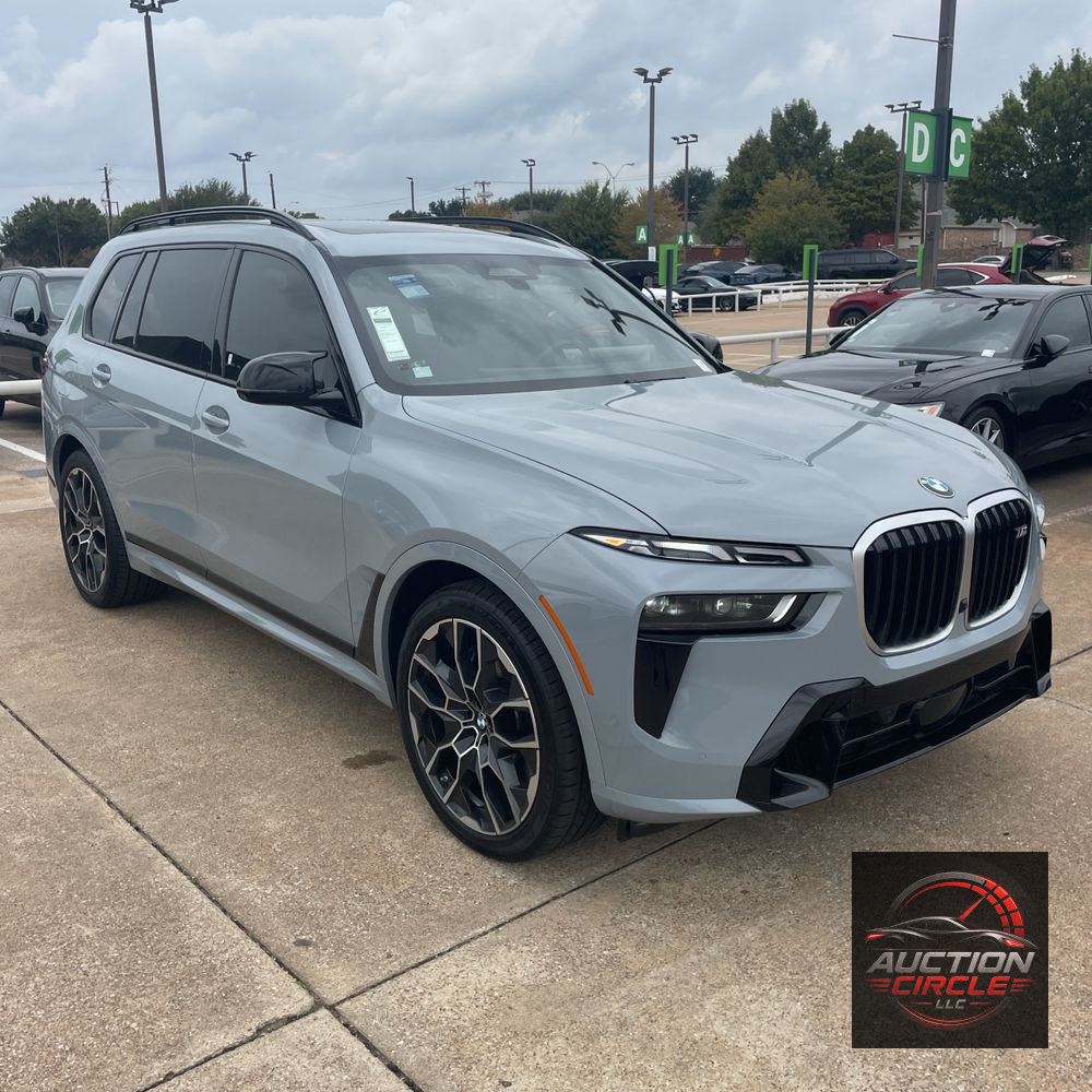 2025 BMW X7 M60i
