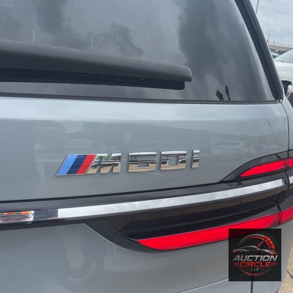 2025 BMW X7 M60i